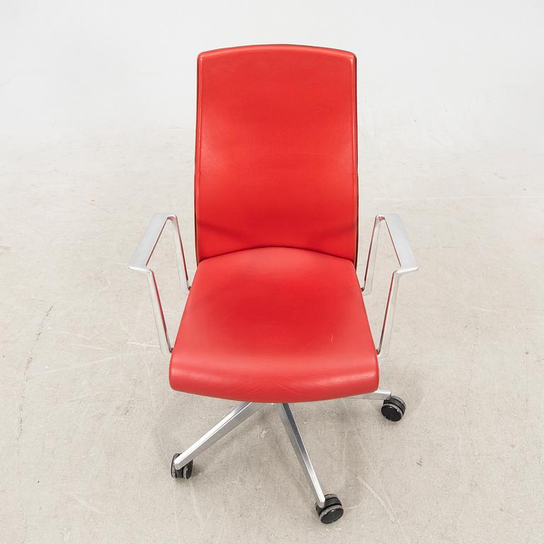 Jorge Pensi, skrivbordsstol för Akaba Italien 1900-talets senare del.