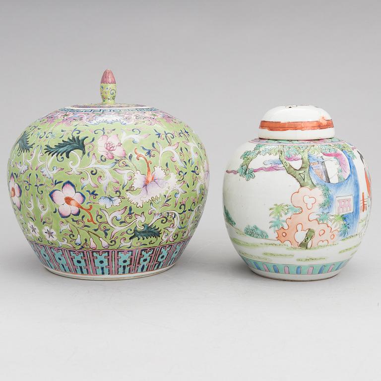Two porcelain urns, China, 20th century.