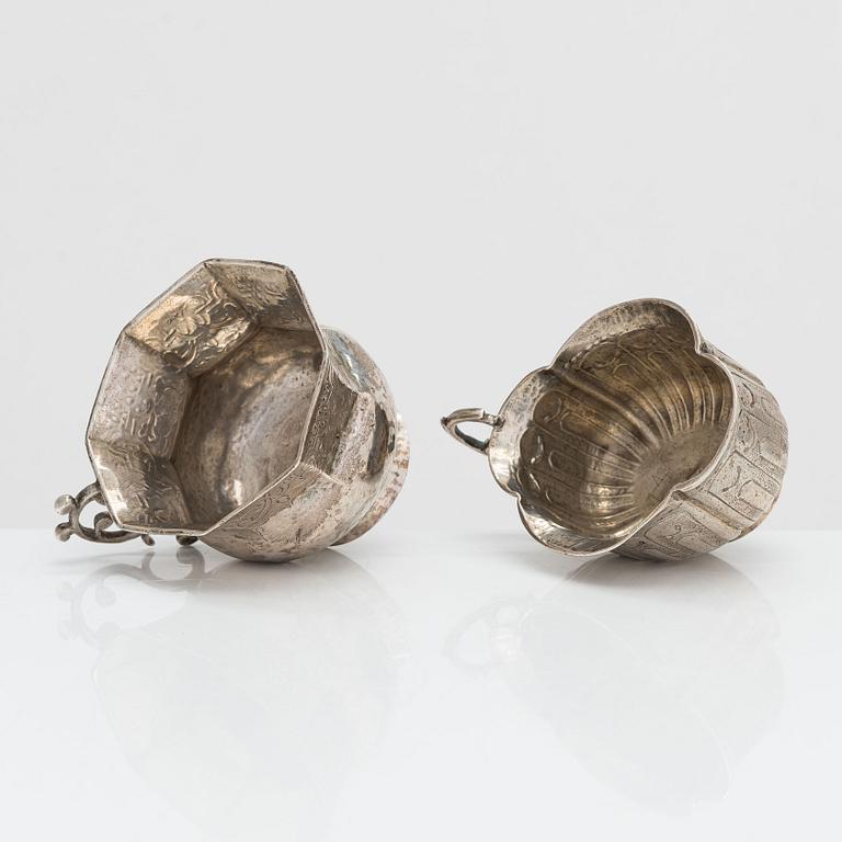 Supkoppar, 2 st, silver, Moskva 1700-tal.