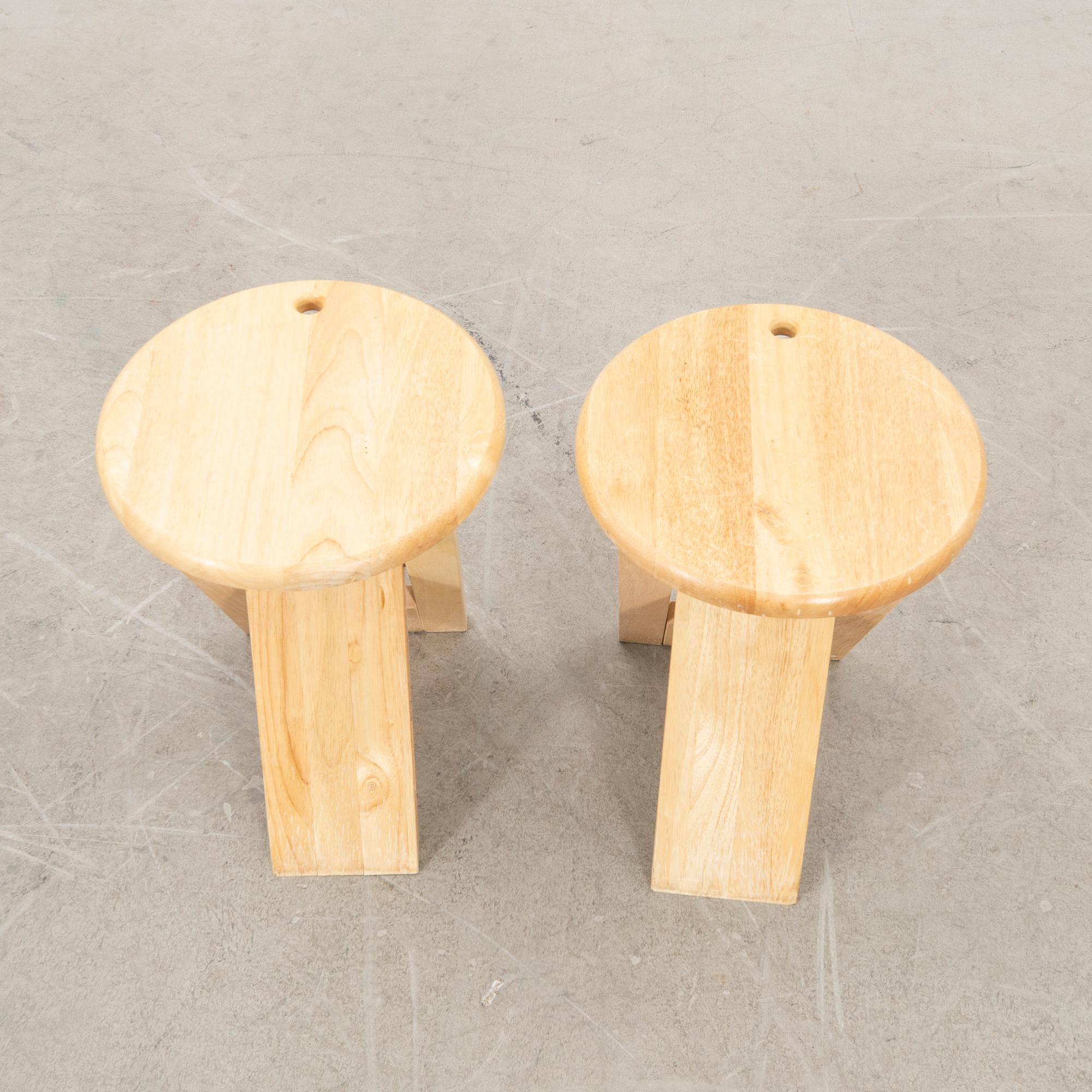 Roger Tallon, a pair of "TS" stools, Sentou, Paris, 1970s.