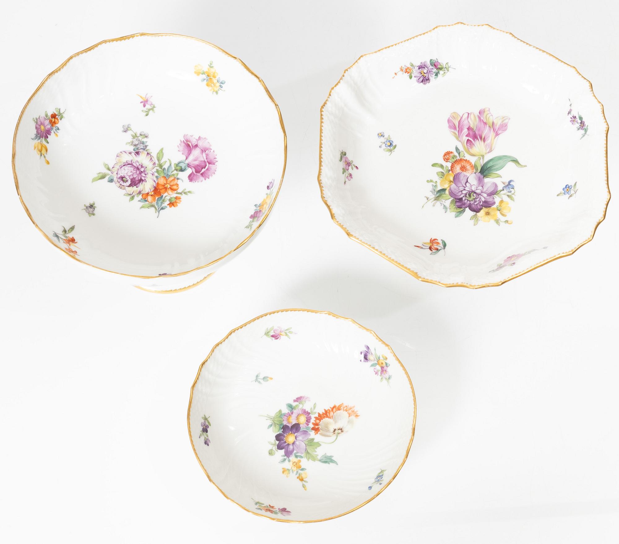 Royal Copenhagen, 13 pieces of a service, 'Saxon Flower', Denmark, 1889-1973.