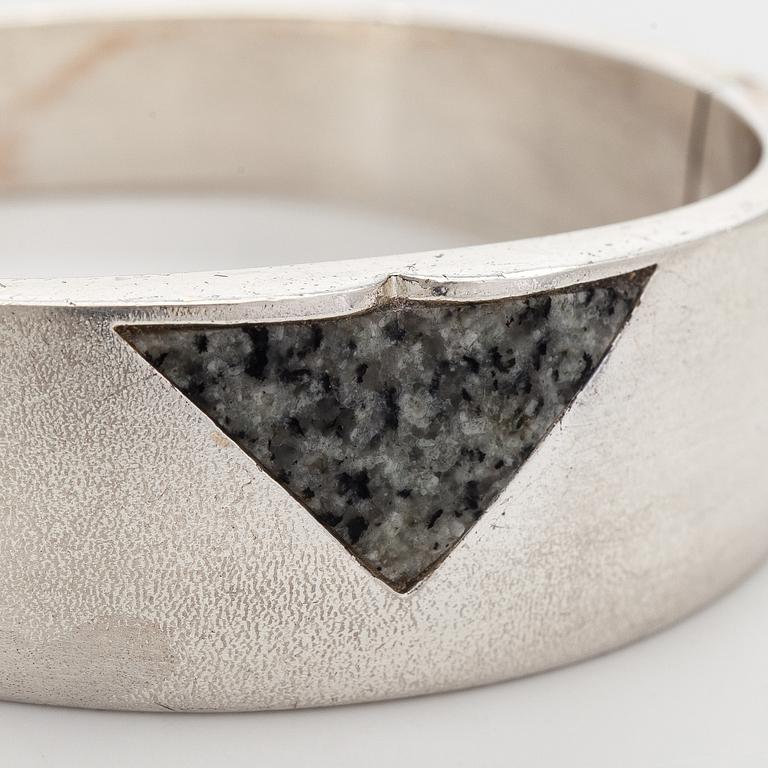 Björn Weckström, bracelet, “Astaire”, silver, grey granite, Lapponia 1987.