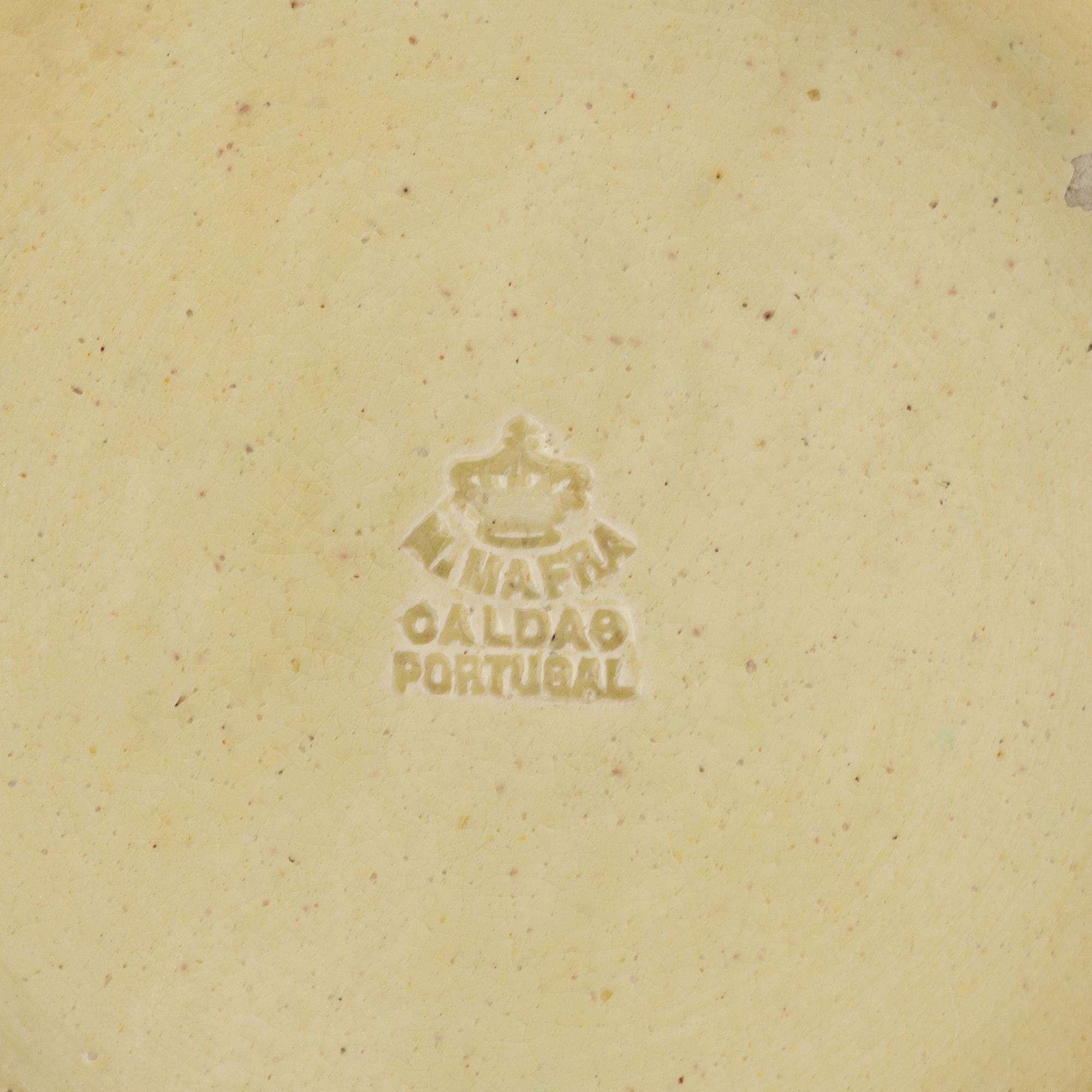 Kanna med lock och fat, M. Mafra, Caldao, Portugal, sent 1800-tal.