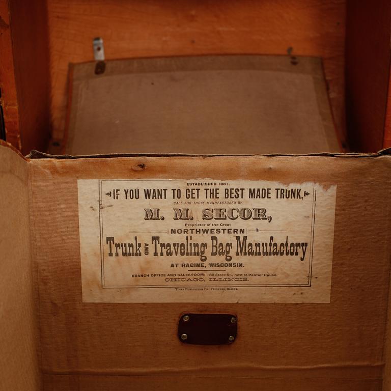 KOFFERT, omkring år 1900.