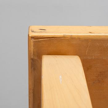 Alvar Aalto, A mid-20th century table for O.Y. Huonekalu- ja Rakennustyötehdas A.B.