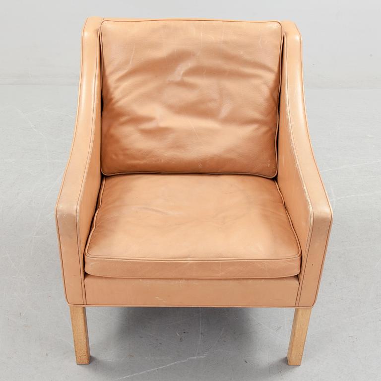 Lounge chair, model 2207, designed by Børge Mogensen for Fredericia Stolefabrik, second half of 20th century.