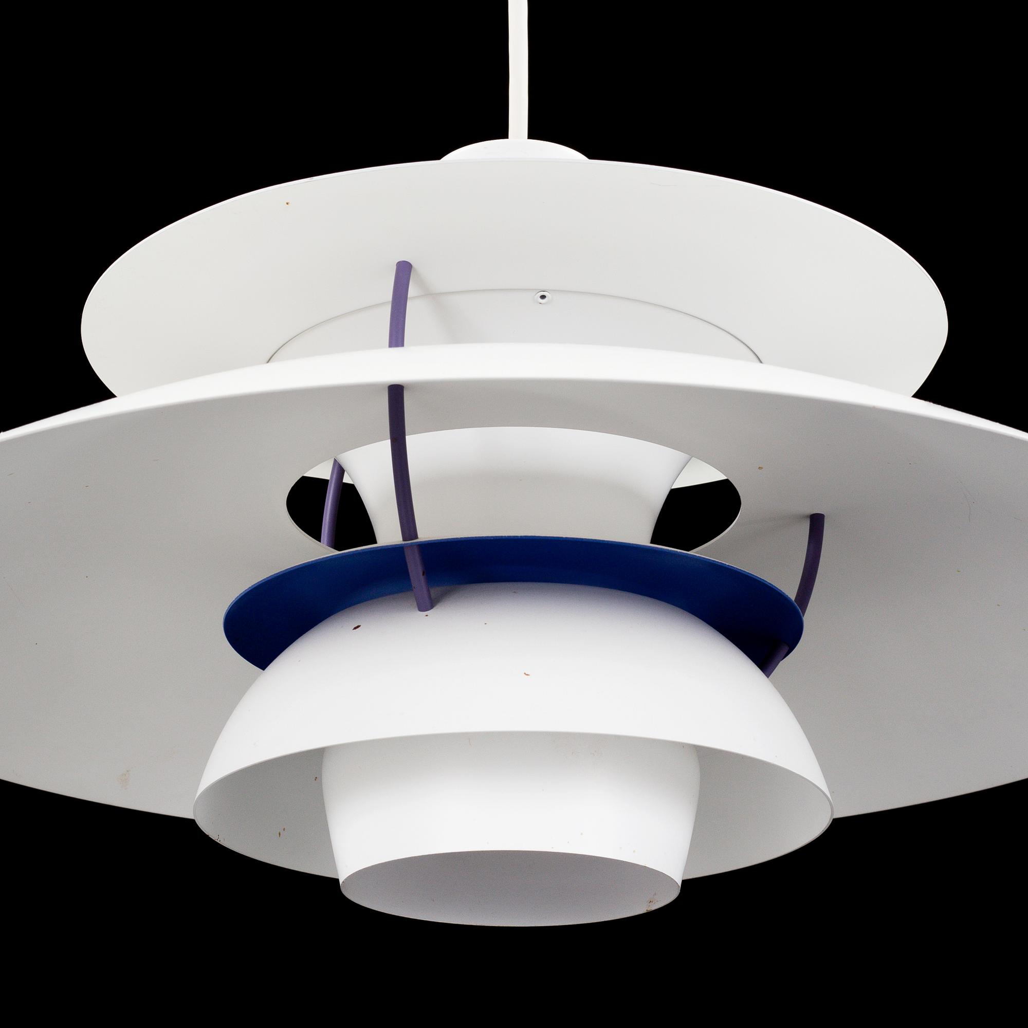 POUL HENNINGSEN, taklampa, "PH-5", Louis Poulsen, Danmark.