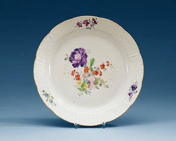 1222. A Russian serving dish, Imperial porcelainmanufactory, period of Catherine the Great.