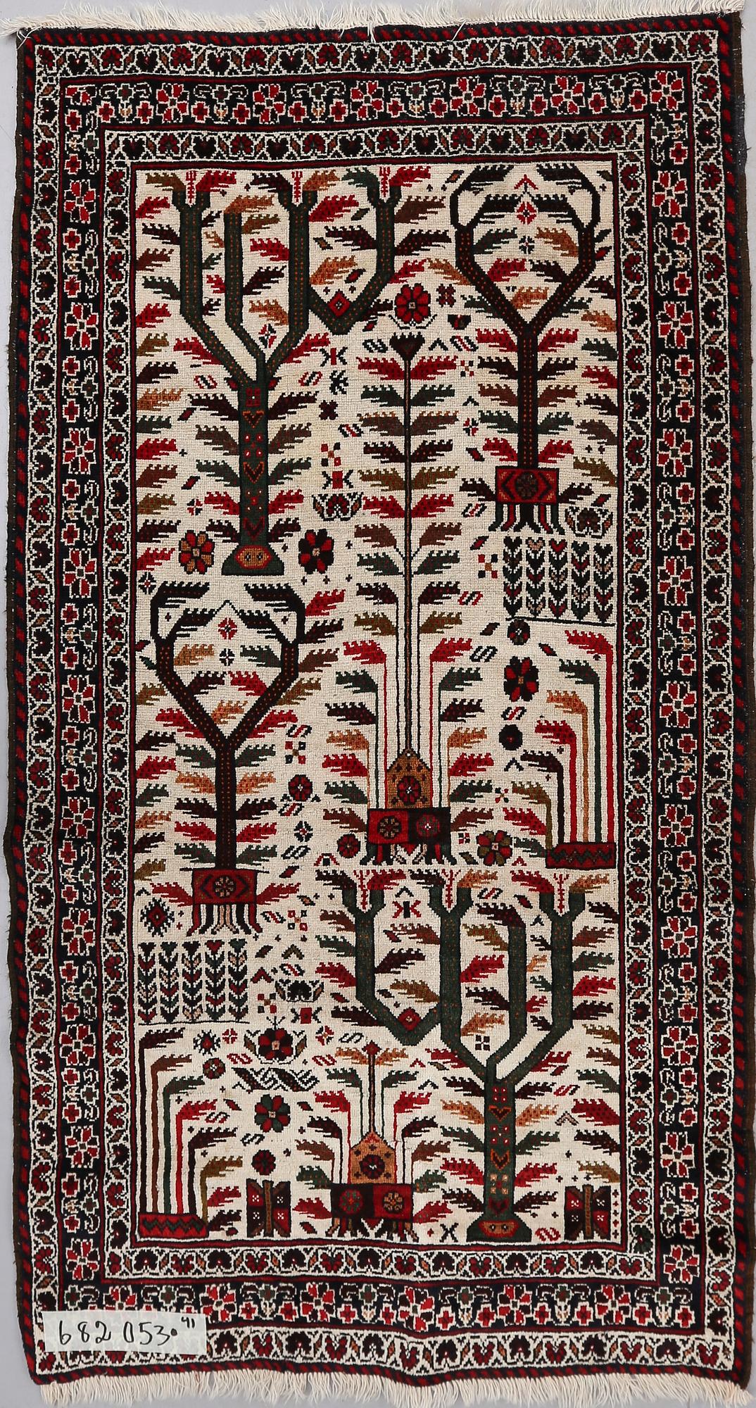 MATTA, orientalisk, old. Ca 154 x 84 cm.