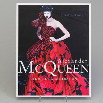 MODELITTERATUR, 3 volymer: Alexander McQueen.