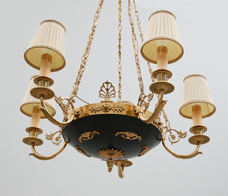 TAKAMPEL, Karl Johansstil, 1900-talets mitt. Höjd ca 70 cm.