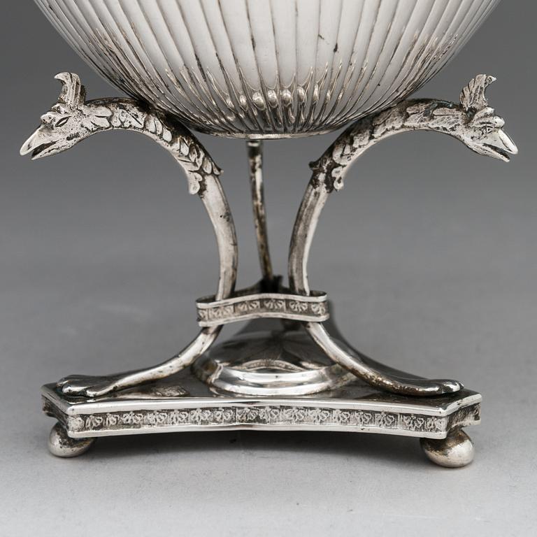A footed Empire style sugar bowl, maker's mark of Johan Zettersten, Lovisa Finland 1826.