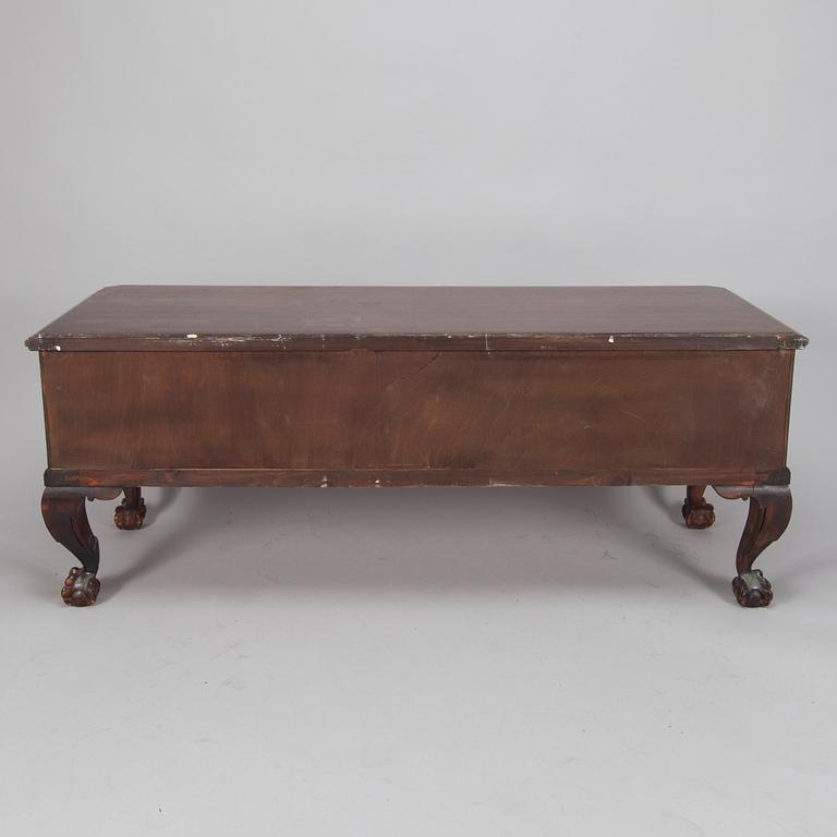 SKÄNK, Chippendale-stil, 1930-tal.
