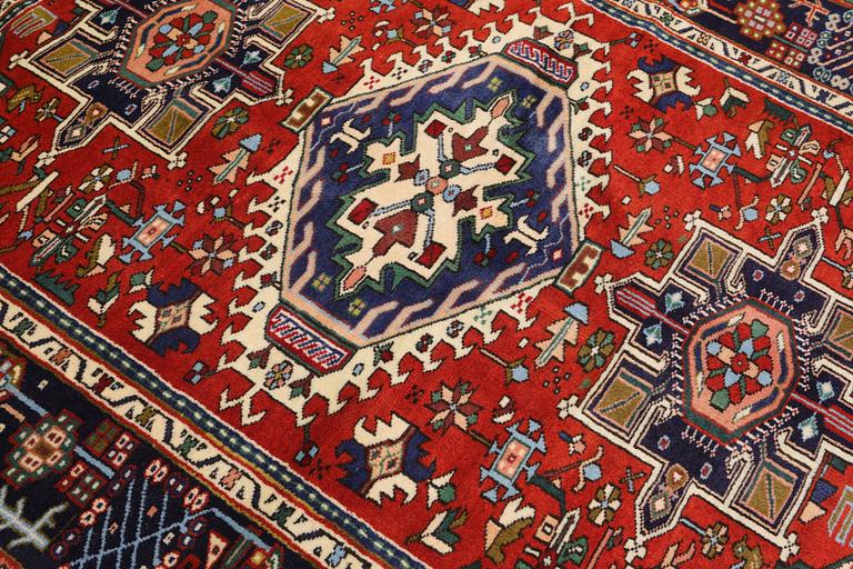 A Garadje rug, 195 x 164 cm.