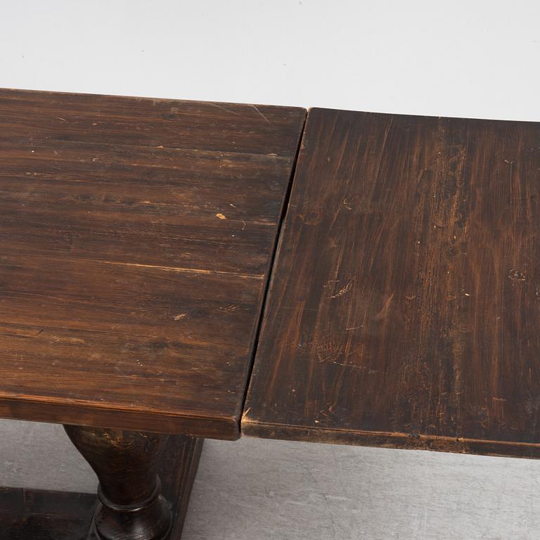 A Baroque dining table, first part of the 18th Century.