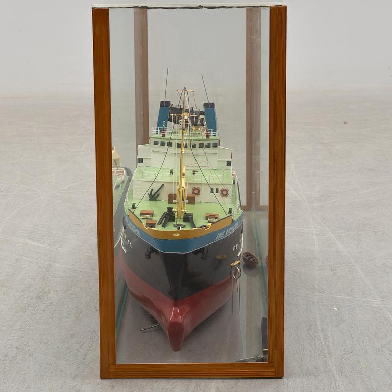 A "Smit Rotterdam" boat model, second half of the 20th century.