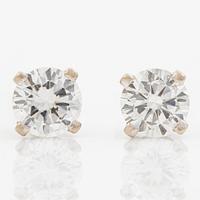 Earrings, Strömdahls, 18K white gold with round brilliant-cut diamonds, total approx. 0.38 ct.