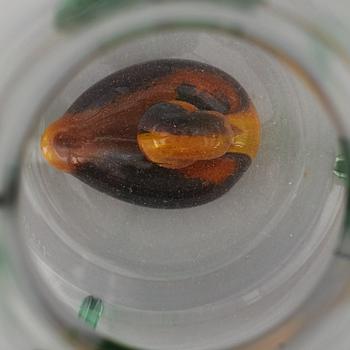 KANNA, glas, "New Friends" Ernst Billgren, Kosta Boda, sent 1900-tal.