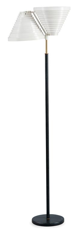 Alvar Aalto, GOLVLAMPA A 810.