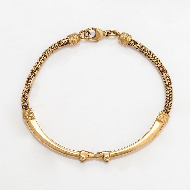 An 18K gold bracelet "Moose head". Kalevala Koru, Helsinki 1999.
