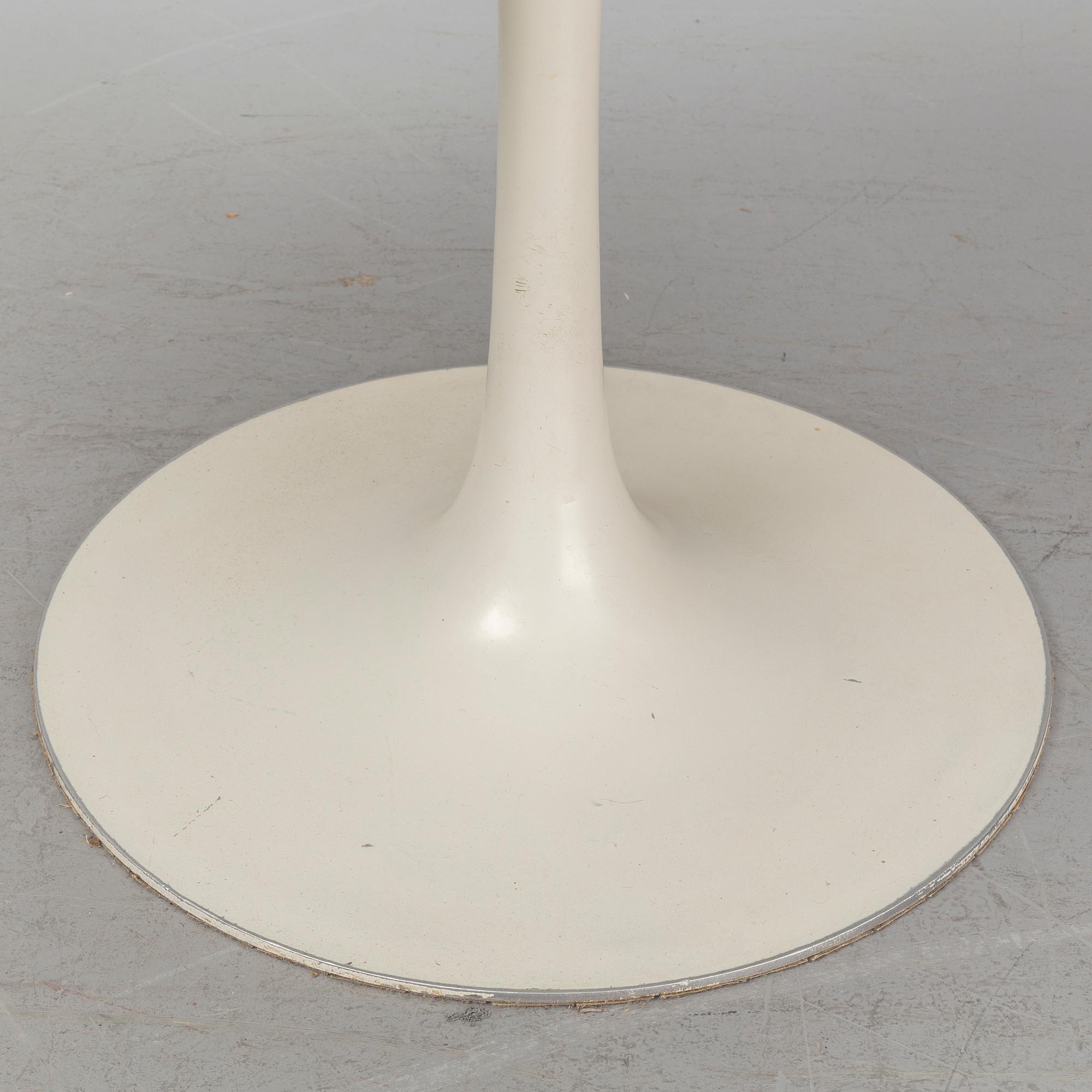 EERO SAARINEN, bord, "Tulip", Arkana.