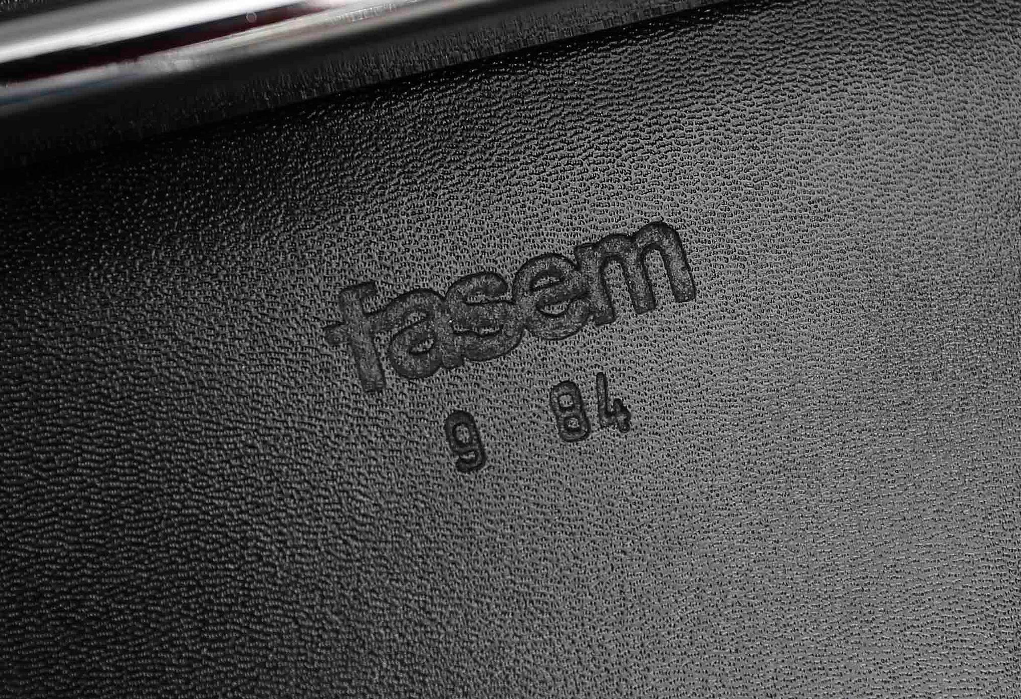 KARMSTOLAR, 1 par, "P40", G. Vegni och G. Gualtierotti, Fasem, 1900-talets andra hälft.