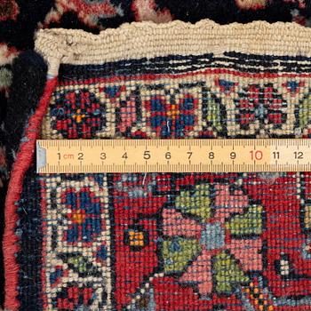 Matta, Saruk, ca 220 x 135 cm.