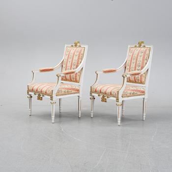 Fåtöljer, ett par, gustavianska, 1800-tal.