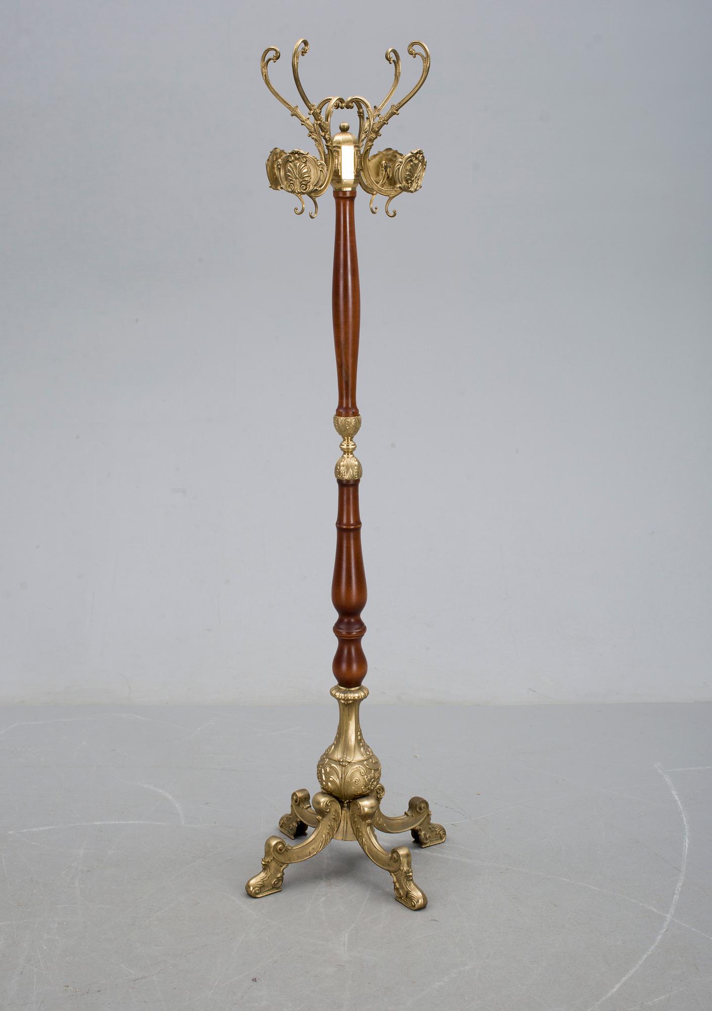 TAMBURMAJOR, 1900-talets senare del.