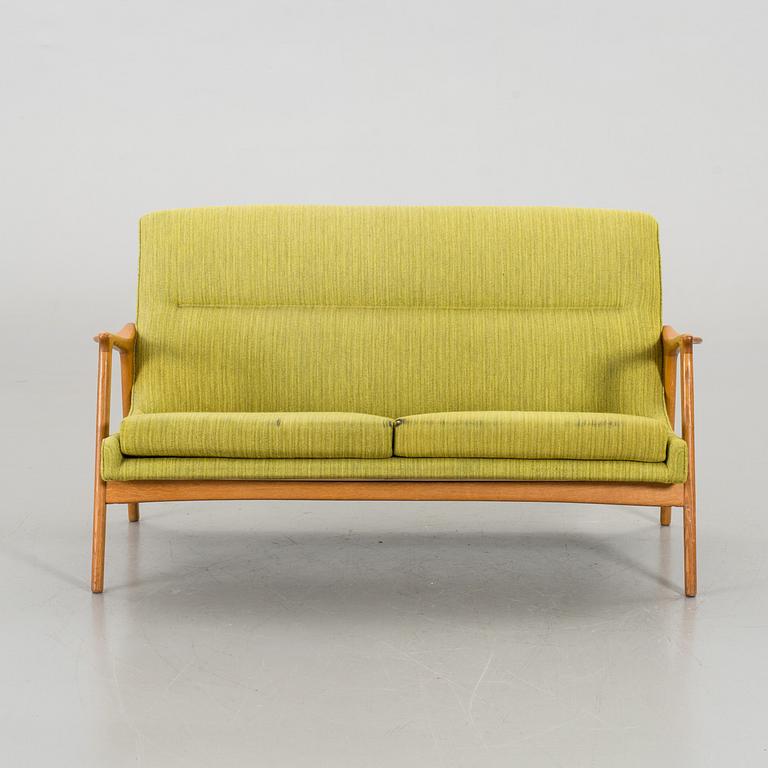 A 1950s sofa by Bröderna Andersson.