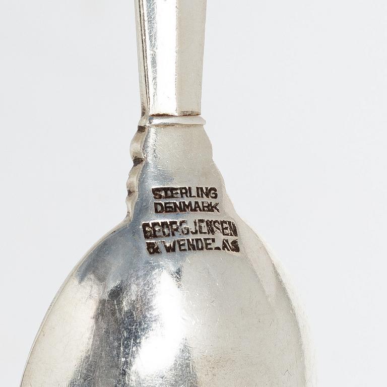 Georg Jensen, Kaffeskedar, 6 + 6 st, sterlingsilver, "Dronning/Acanthus", och "Konge/Acorn", Georg Jensen/Jensen & Wendel, Danmark.