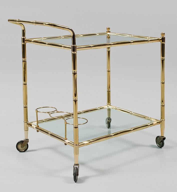 SERVERINGSVAGN, 1900-talets andra hälft.