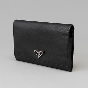 WALLET, Prada.