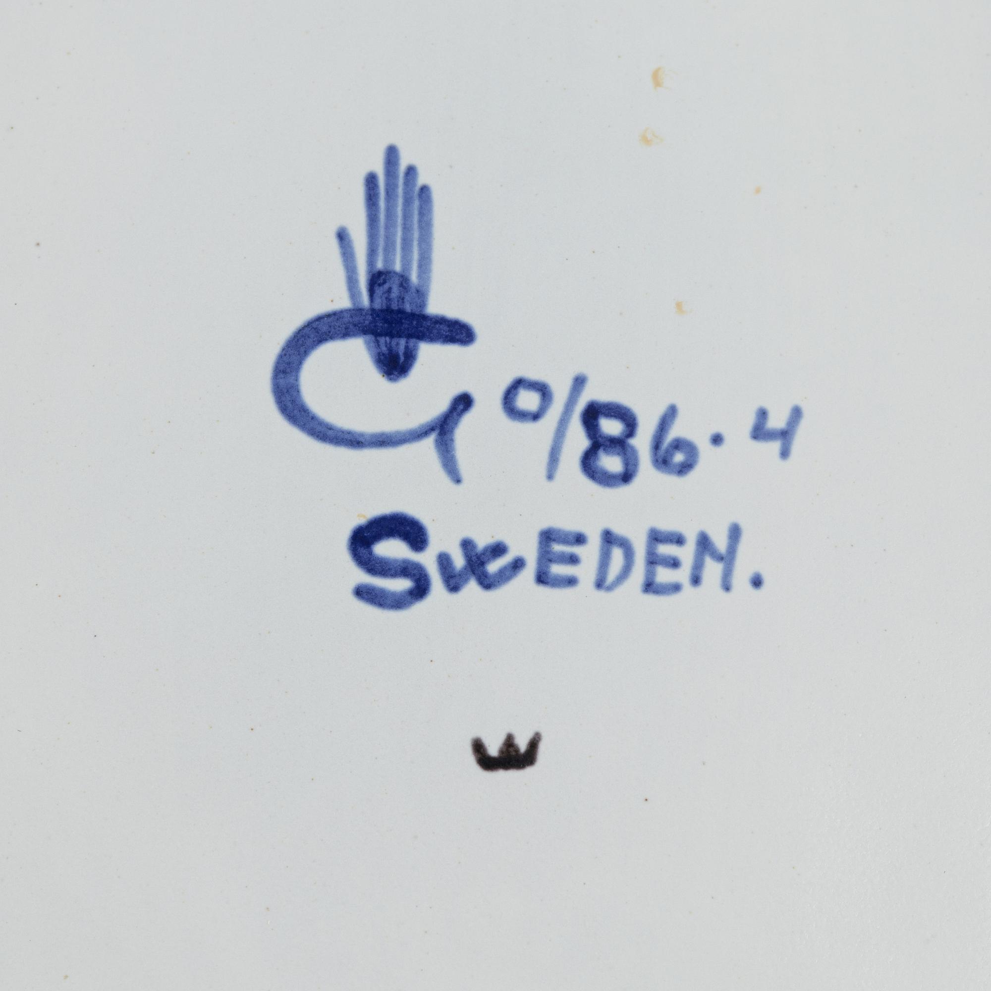 Stig Lindberg, vas, stengods, Gustavsberg och vas samt fat, fajans, Gustavsbergs studio.