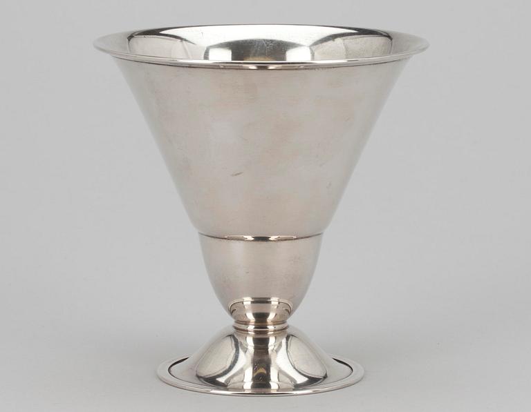 POKAL, silver, Stockholm 1951, stämplad BHE. Vikt 163 g.