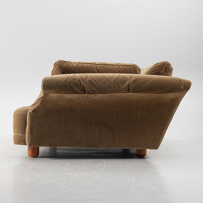 Josef Frank, a sofa. 'Liljevalchssoffan', Svenskt Tenn.