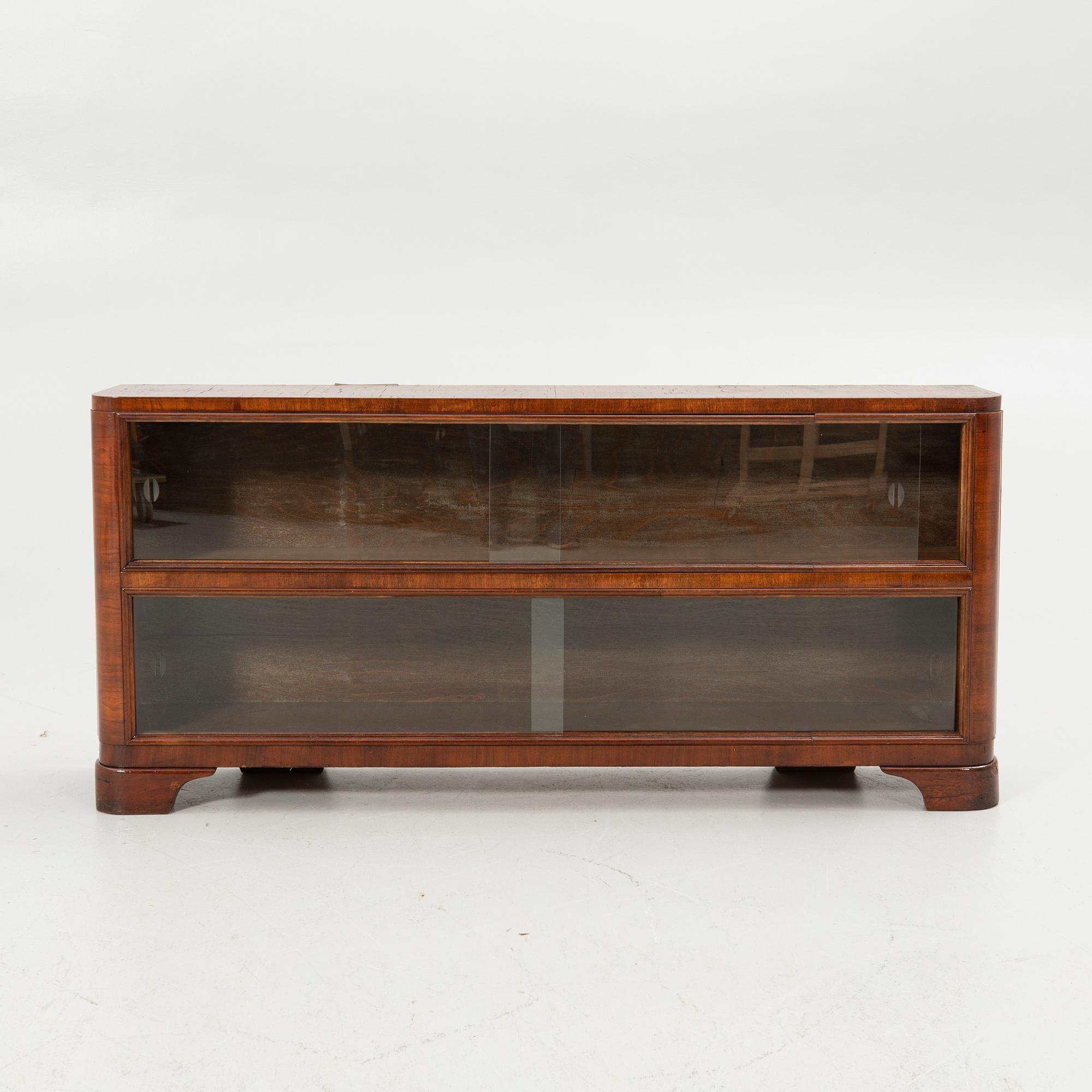 Sideboard, 1900-talets första hälft.