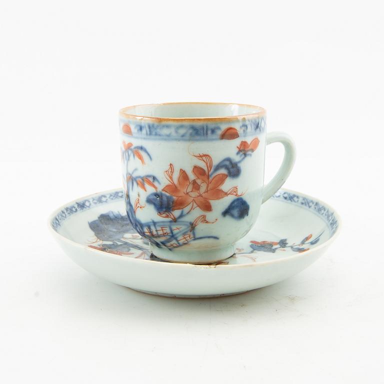 Cup with saucer and saucer two pieces China 18th century porcelain.