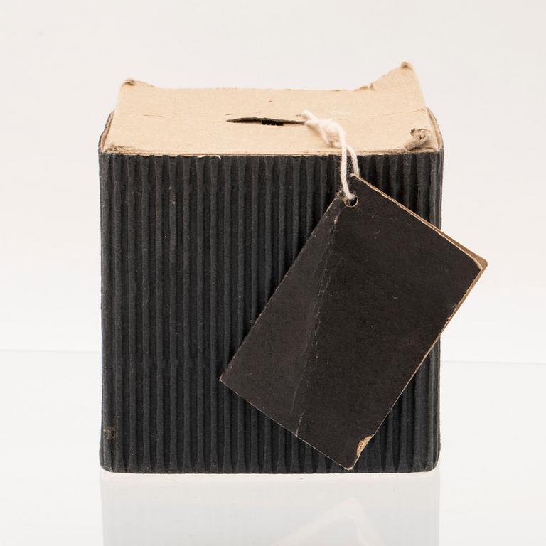 Frøydis Adele Knapstad, armband av silver med cabochonslipade akvamariner, odlade pärlor samt bärnstenarm, Bornholm.