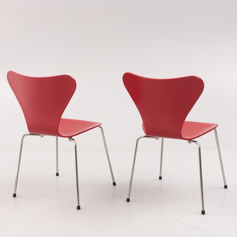 Arne Jacobsen, stolar, 6 st, "Sjuan", Fritz Hansen, Danmark.