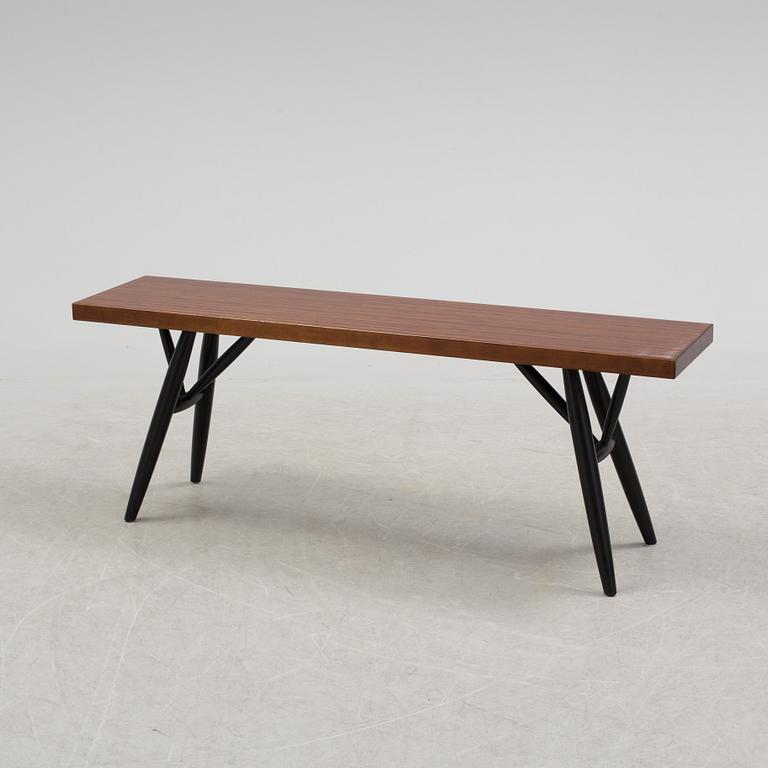 ILMARI TAPIOVAARA, möbelgrupp 4 delar, "Pirkka", Artek, Finland, 2000-tal.