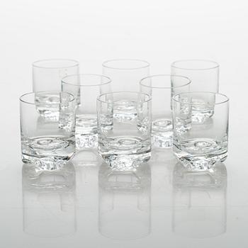 Tapio Wirkkala, snapsglas, 8 st, "Gaissa", Iittala. I två träaskar.