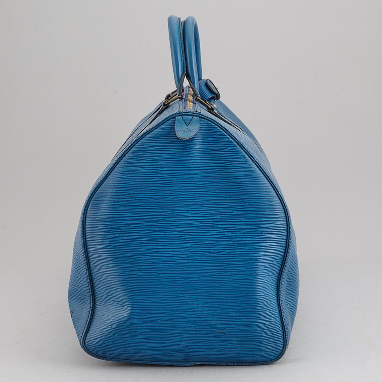 LOUIS VUITTON, a 'Keepall 55 Epi' weekendbag.