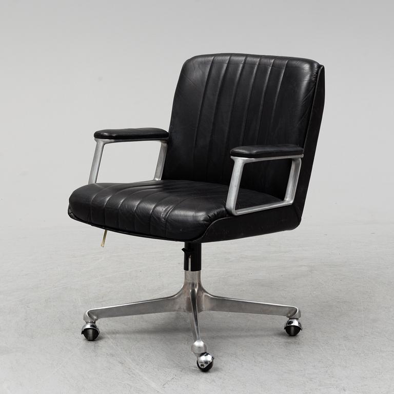 OSVALDO BORSANI, executive desk with armchair, Tecno Italy, 1970's.