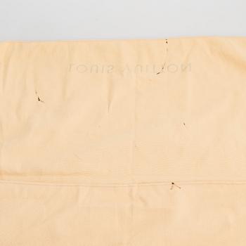 Louis Vuitton, a 'Berkeley', handbag.