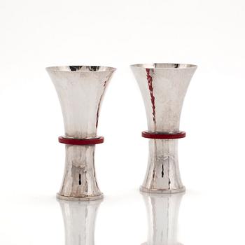 Rolf Lindståhl, a pair of soup cups.