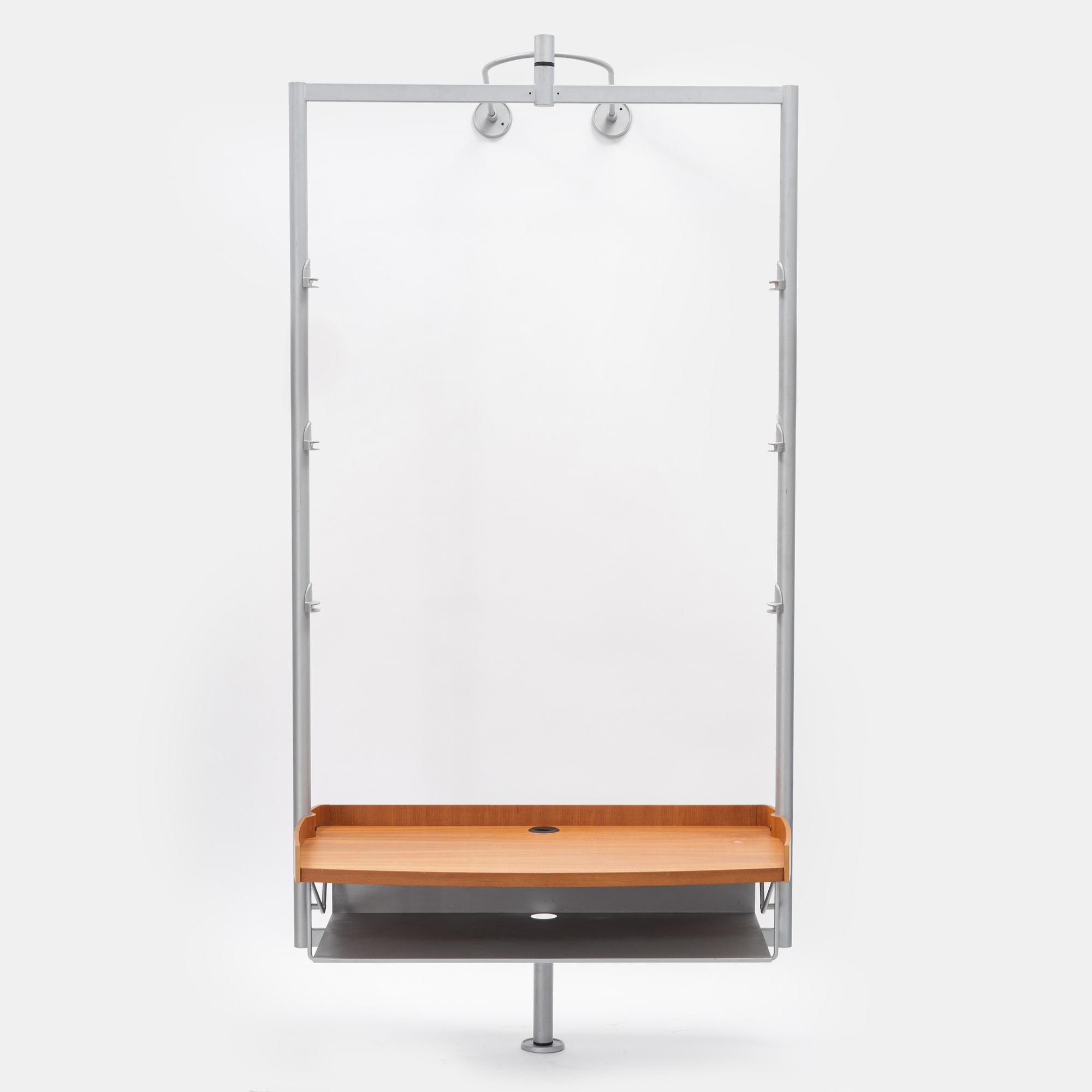 An "Ubiqua"  Porada shelf system. Design T. Colzani. 2000's.