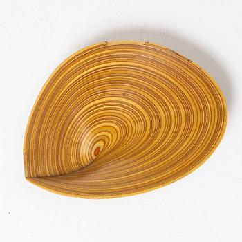 Tapio Wirkkala, a birch plywood dish, Finland 1950s.