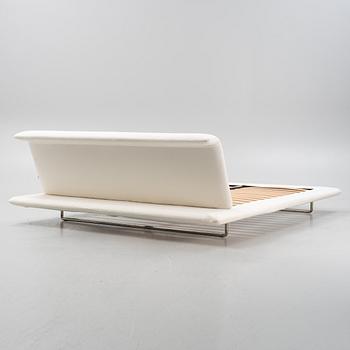 Naoto Fukasawa, sängbotten, "Siena Bed", B&B Italia, formgiven 2007.