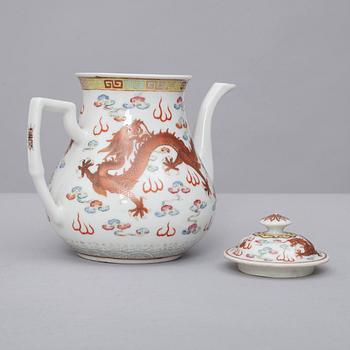 TESERVIS, 5 delar, porslin, sekelskiftet 1800/1900.